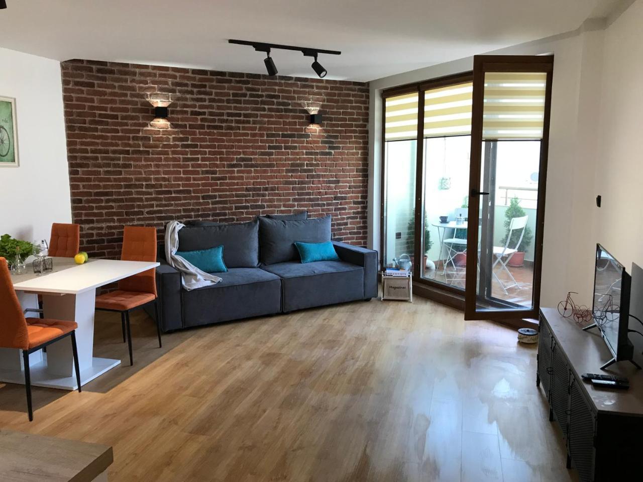 Bright, Comfortable And Cozy Apartment 부르가스 외부 사진