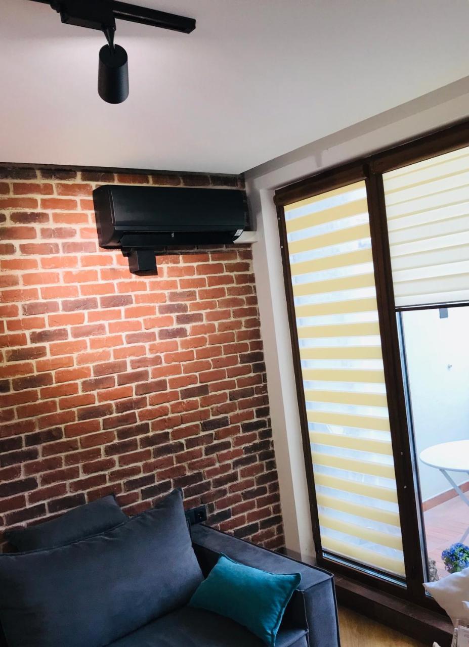 Bright, Comfortable And Cozy Apartment 부르가스 외부 사진